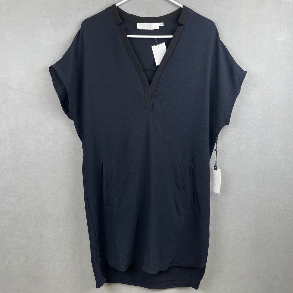 ASTR The Label Navy Black V-Neck Shift Dress Mod Cocktail Office Chic NWT Wmns S
